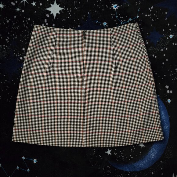 Small checkered skirt - Picture 2 of 4
